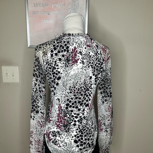 WHBM | Floral Blouse XXS - Picture 2 of 2